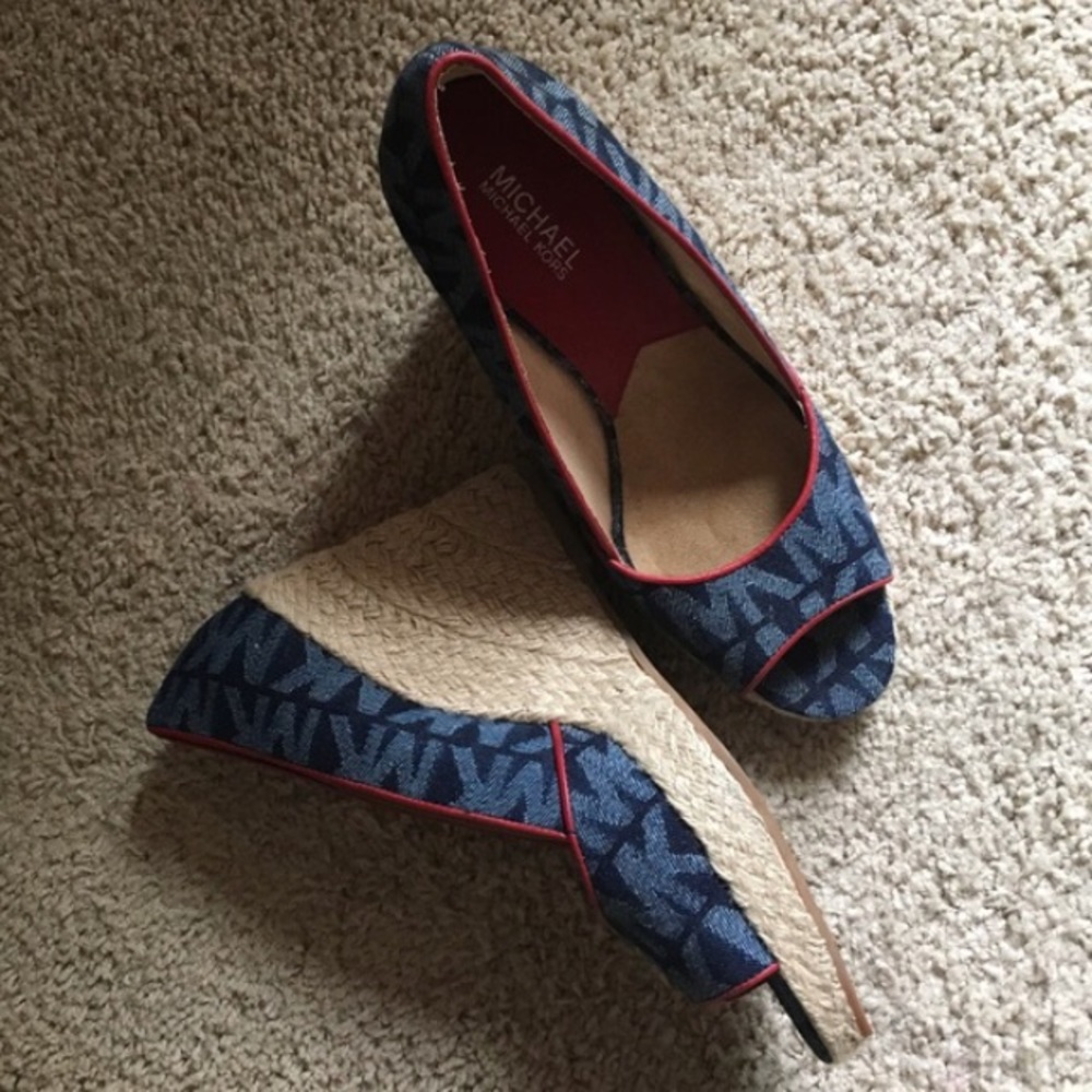 Michael kor wedged*sold*